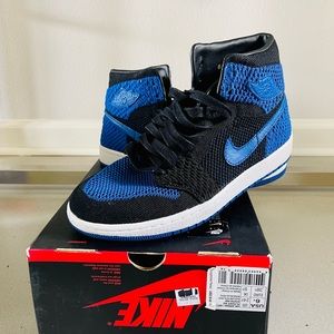JORDAN 1 RETRO (HI)